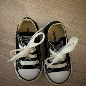 Converse Chuck Taylor Allstars -Black and White Sneakers